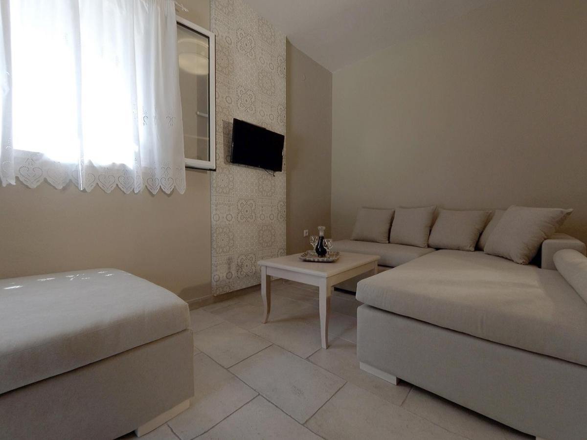House Of Garden Apartment Dragano Exterior photo