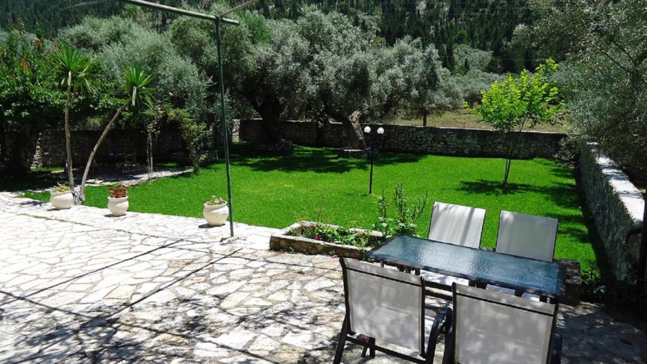 House Of Garden Apartment Dragano Exterior photo